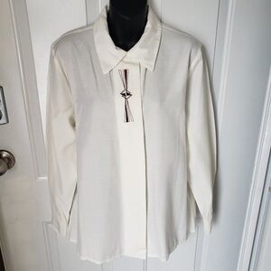 NWOT Long-Sleeve Button-Down Sport Collection Blouse (T21)